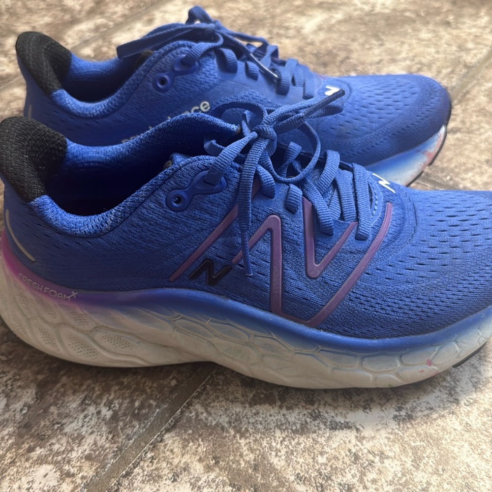 New Balance Women's Blue Running Shoes with Purple Accents